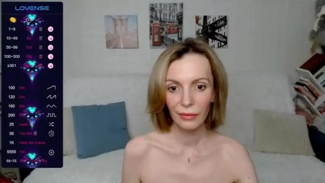 Image 2 of kiramartins_cat Stream on Chaturbate on 12 months ago
