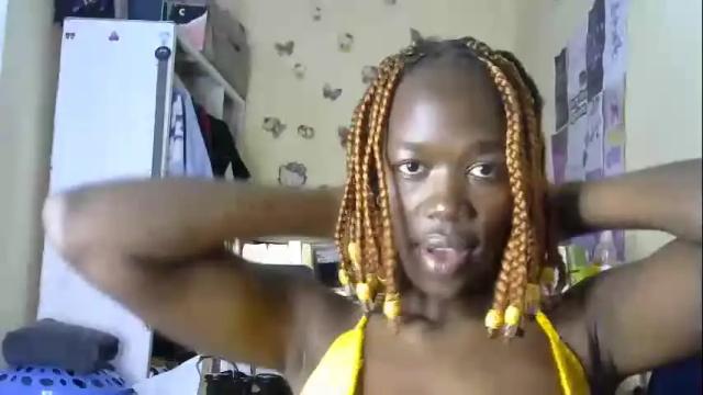 Image 10 of kiranoir1 Stream on Chaturbate on 2 months ago