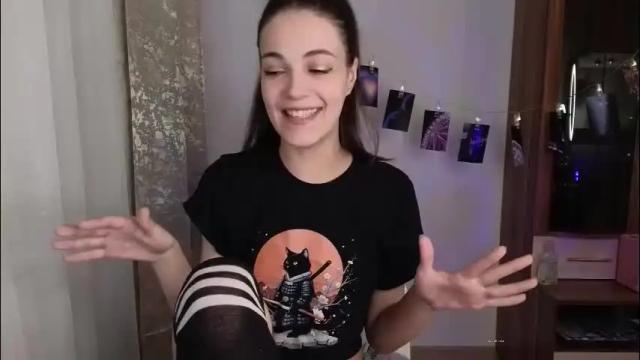 Image 7 of kiraturner Stream on Chaturbate on 1 month ago