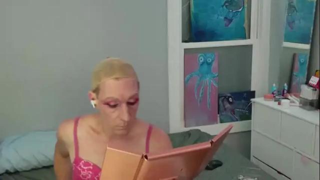 Image 3 of kirkcammerman1 Stream on Chaturbate on 14 days ago