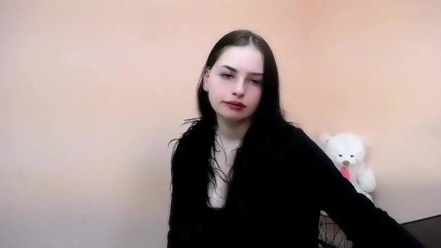 Image 2 of kiss_from_lilit Stream on Chaturbate on 14 months ago