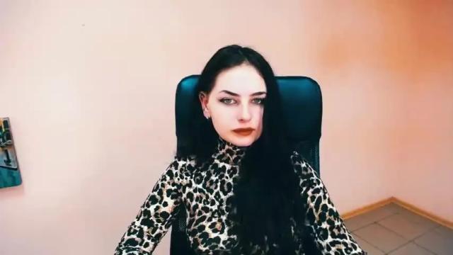 Image 3 of kiss_from_lilit Stream on Chaturbate on 13 months ago