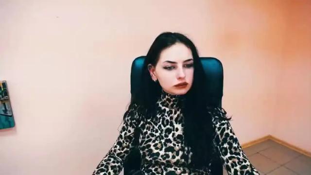 Image 8 of kiss_from_lilit Stream on Chaturbate on 13 months ago