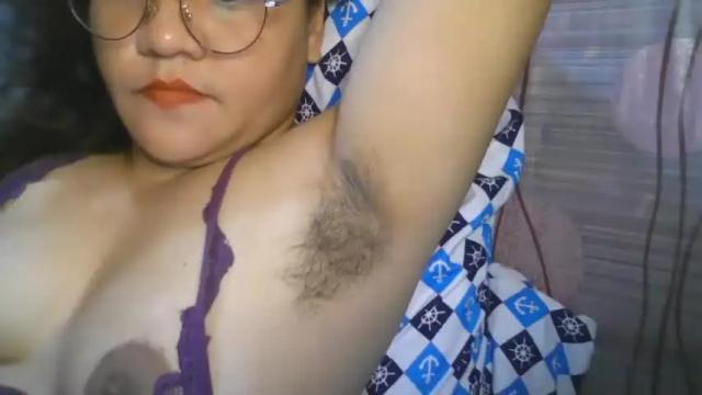 Image 4 of kiss_me_loves Stream on Chaturbate on 14 months ago