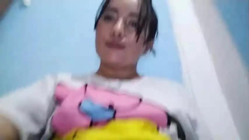 kissmelovejummy Chaturbate