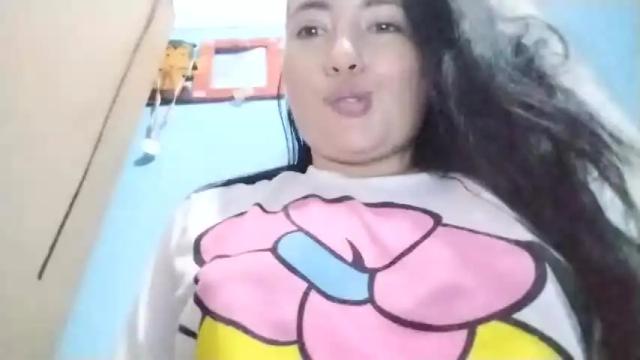 Image 10 of kissmelovejummy Stream on Chaturbate on 17 months ago