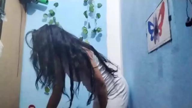 Image 6 of kissmelovejummy Stream on Chaturbate on 12 months ago