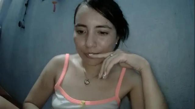 Image 6 of kissmelovejummy Stream on Chaturbate on 18 days ago