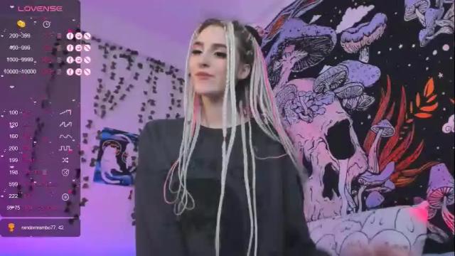 Image 3 of kissthasky Stream on Chaturbate on 4 months ago