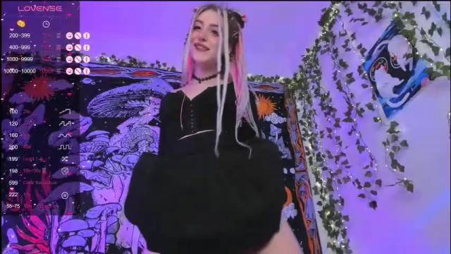 Image 3 of kissthasky Stream on Chaturbate on 3 months ago