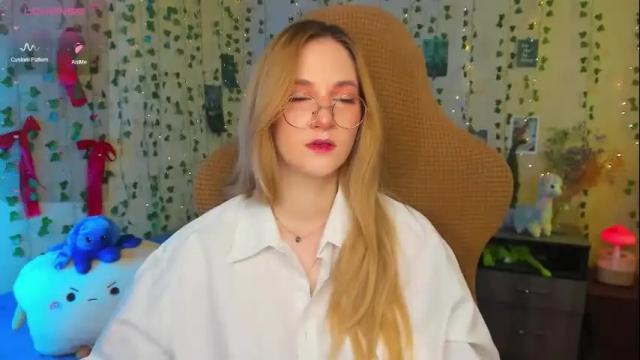 Image 3 of kitanakati Stream on Chaturbate on 2 months ago