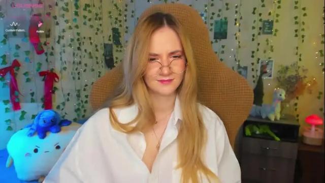 Image 7 of kitanakati Stream on Chaturbate on 2 months ago