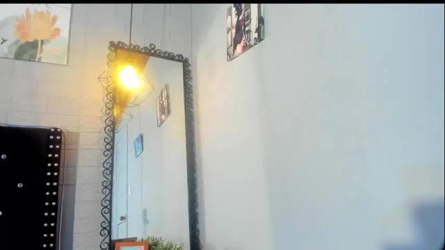 Image 7 of kitii_we3d Stream on Chaturbate on 24 days ago