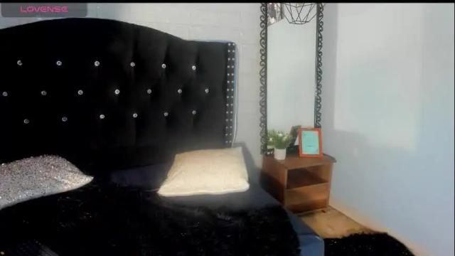 Image 3 of kitii_we3d Stream on Chaturbate on 21 hours ago