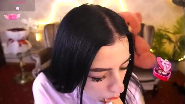 Image 6 of kitnis1love Stream on Chaturbate on 29 days ago