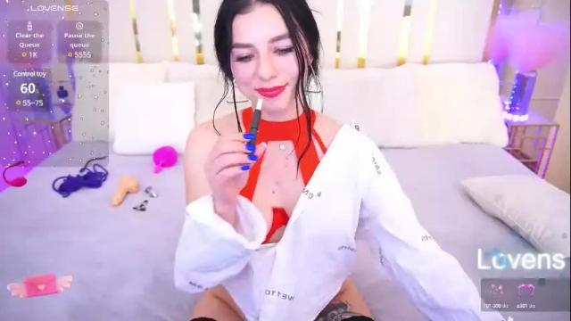 Image 6 of kitnis1love Stream on Chaturbate on 16 days ago