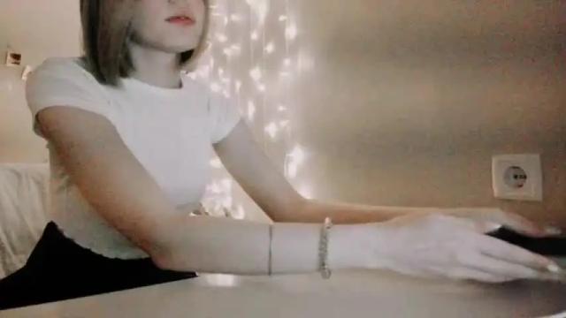 Image 3 of kitso4ka Stream on Chaturbate on 18 months ago
