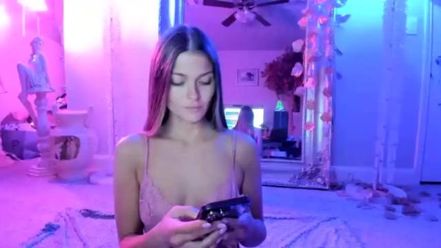 Image 12 of kitsuneserina77 Stream on Chaturbate on 20 months ago