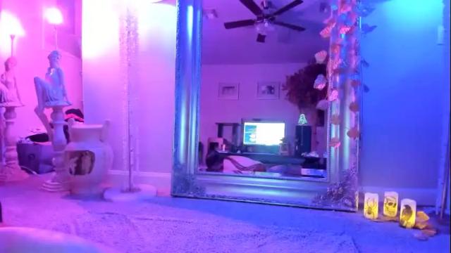 Image 10 of kitsuneserina77 Stream on Chaturbate on 18 months ago
