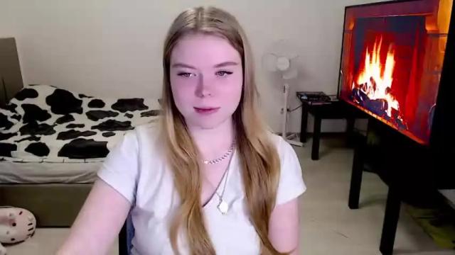 Image 11 of kitten_jenny01 Stream on Chaturbate on 16 months ago