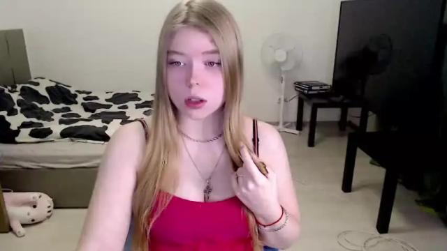 Image 2 of kitten_jenny01 Stream on Chaturbate on 14 months ago