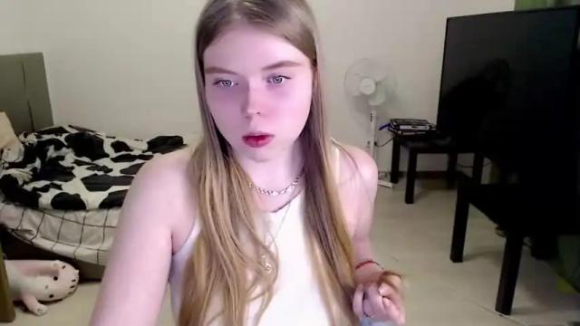 Image 11 of kitten_jenny01 Stream on Chaturbate on 12 months ago