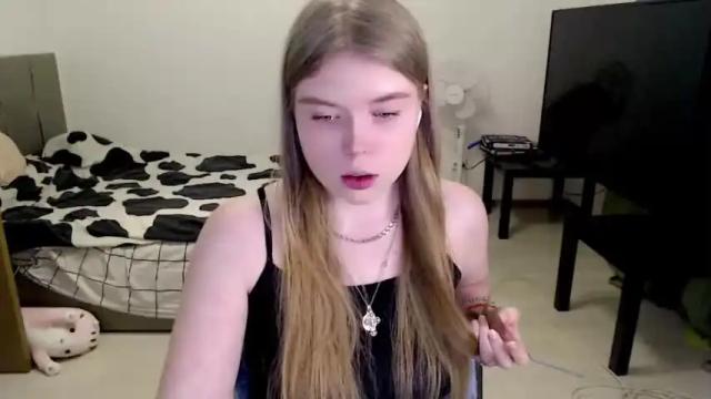 Image 10 of kitten_jenny01 Stream on Chaturbate on 12 months ago