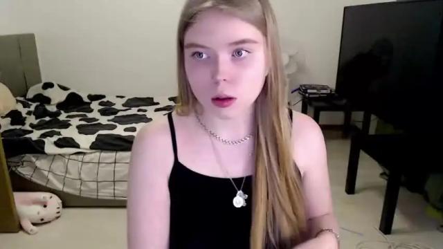 Image 7 of kitten_jenny01 Stream on Chaturbate on 12 months ago