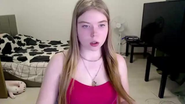 Image 6 of kitten_jenny01 Stream on Chaturbate on 12 months ago