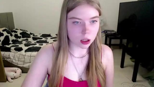 Image 8 of kitten_jenny01 Stream on Chaturbate on 12 months ago