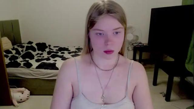 Image 7 of kitten_jenny01 Stream on Chaturbate on 12 days ago
