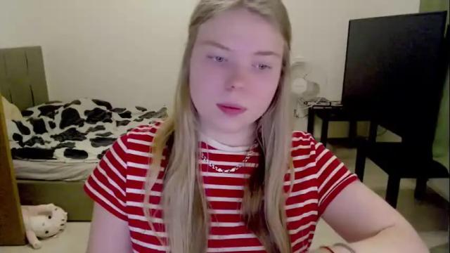 Image 10 of kitten_jenny01 Stream on Chaturbate on 5 days ago