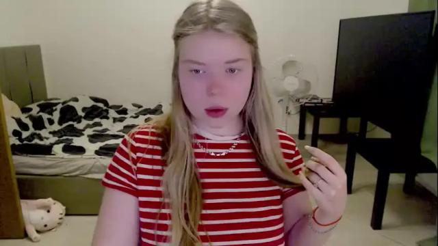 Image 12 of kitten_jenny01 Stream on Chaturbate on 5 days ago