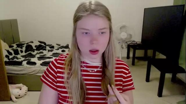 Image 7 of kitten_jenny01 Stream on Chaturbate on 5 days ago