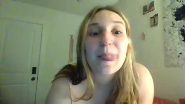 Thumbnail 1, kittenbaby90's Stream at Chaturbate, 12 months ago