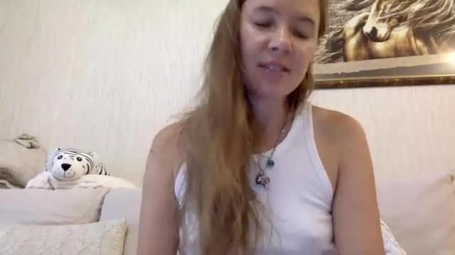 Image 7 of kittenger Stream on Chaturbate on 20 months ago