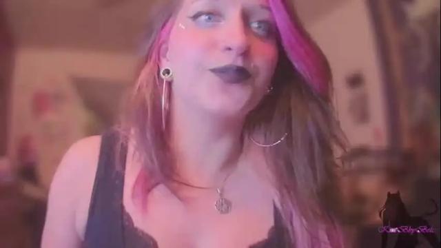 Image 3 of kittibbybells0311 Stream on Chaturbate on 2 months ago