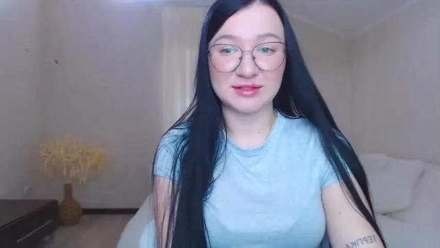 Image 2 of kitttycat_ladyy Stream on Chaturbate on 13 months ago