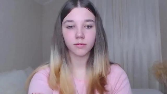 Image 3 of kitty1_kitty Stream on Chaturbate on 16 months ago