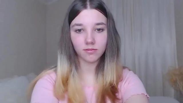 Image 4 of kitty1_kitty Stream on Chaturbate on 16 months ago