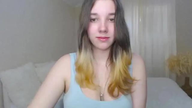 Image 2 of kitty1_kitty Stream on Chaturbate on 16 months ago