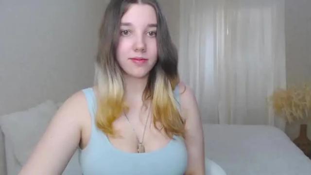 Image 4 of kitty1_kitty Stream on Chaturbate on 16 months ago