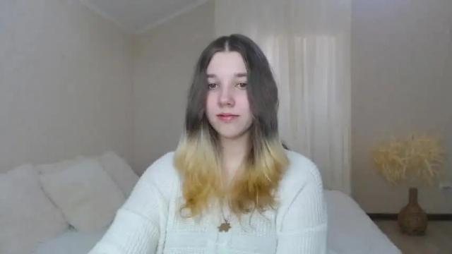 Image 2 of kitty1_kitty Stream on Chaturbate on 16 months ago