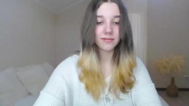 Image 4 of kitty1_kitty Stream on Chaturbate on 16 months ago