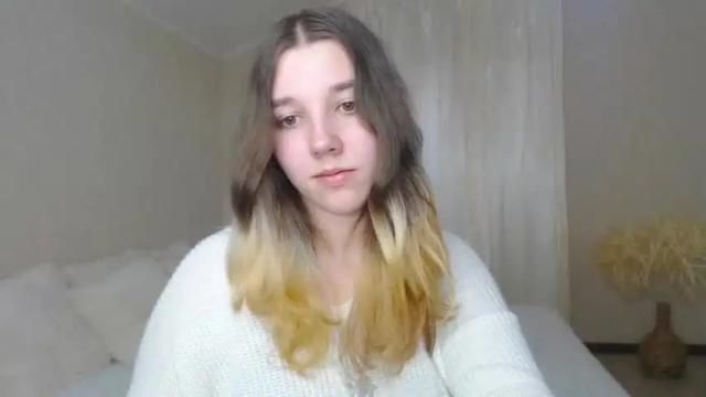 Image 3 of kitty1_kitty Stream on Chaturbate on 16 months ago
