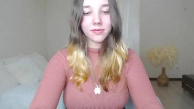 Image 12 of kitty1_kitty Stream on Chaturbate on 16 months ago