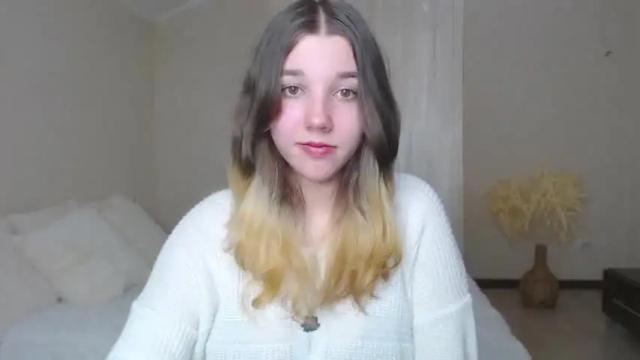 Image 8 of kitty1_kitty Stream on Chaturbate on 16 months ago
