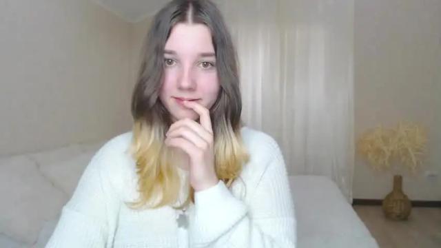Image 8 of kitty1_kitty Stream on Chaturbate on 16 months ago