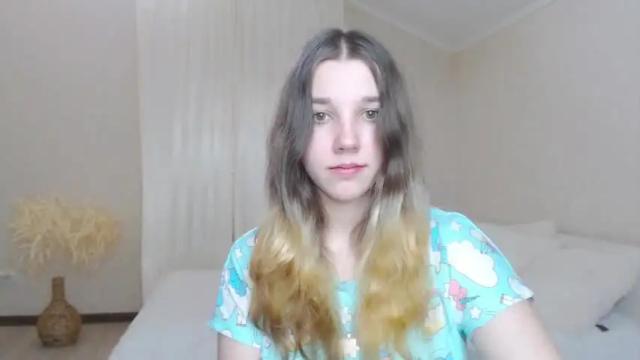 Image 6 of kitty1_kitty Stream on Chaturbate on 16 months ago