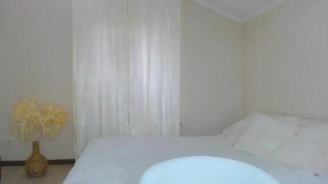 Image 10 of kitty1_kitty Stream on Chaturbate on 16 months ago